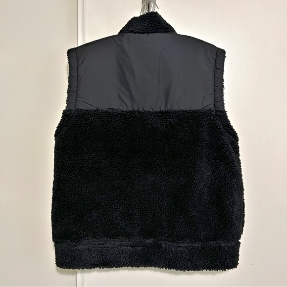 NWT Rains Men’s Kofu Fleece Vest M - Picture 5 of 13